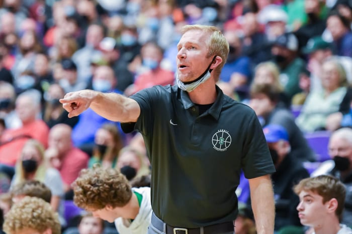 Tualatin Summit boys basketball Ken Waz 18